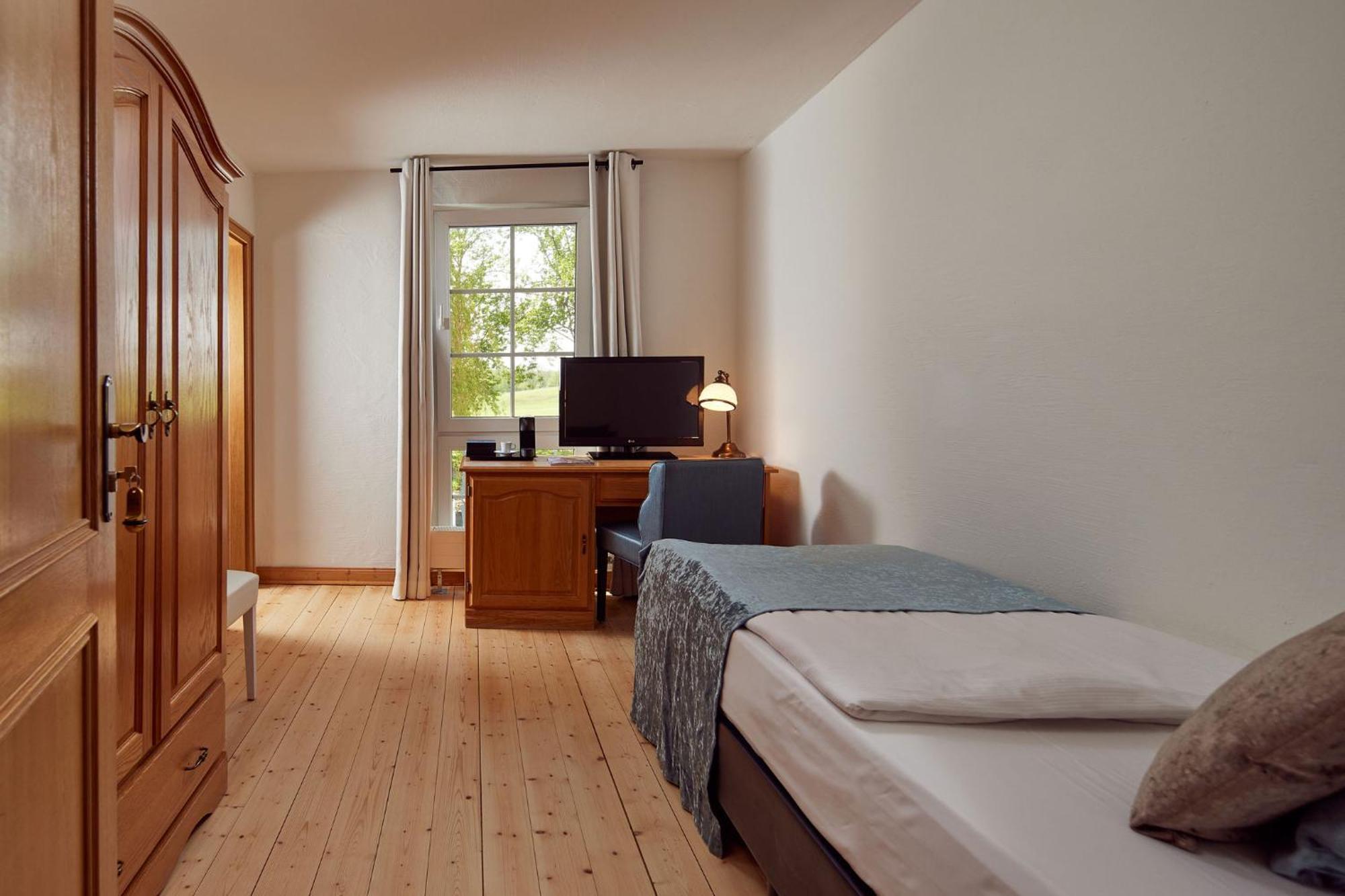 Van Der Valk Golfhotel Serrahn - Adult Only Exterior photo